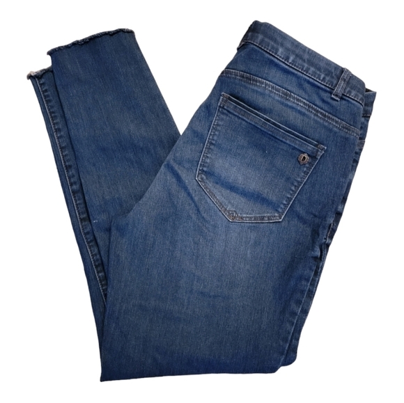 Democracy Distressed Blue Ab Technology Denim Jeans Size 8 - Picture 2 of 5